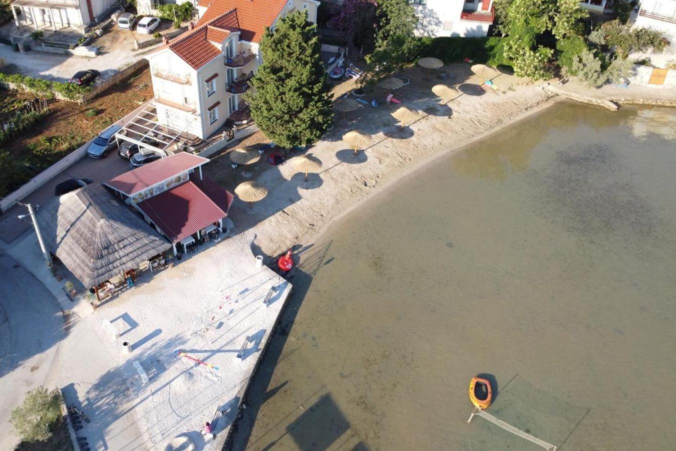 Apartments With A Parking Space Kraj, Pasman - 8213 Tkon Exterior photo